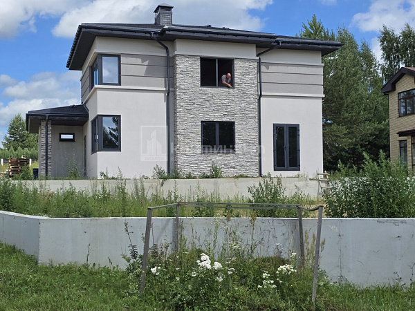 Доброград п., Парковая ул: дом
