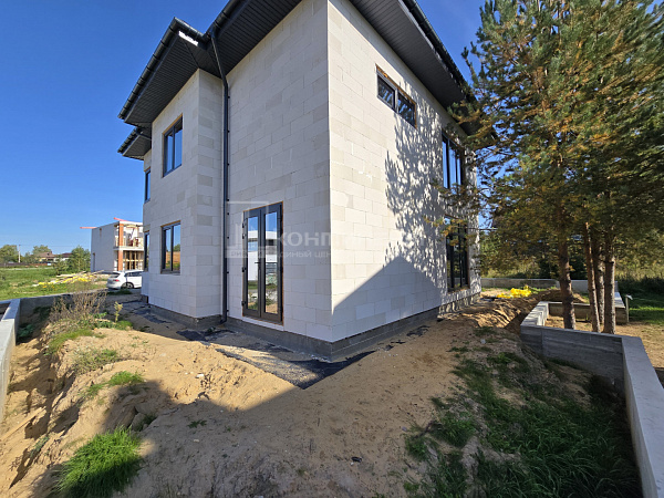 Доброград п., Парковая ул: дом