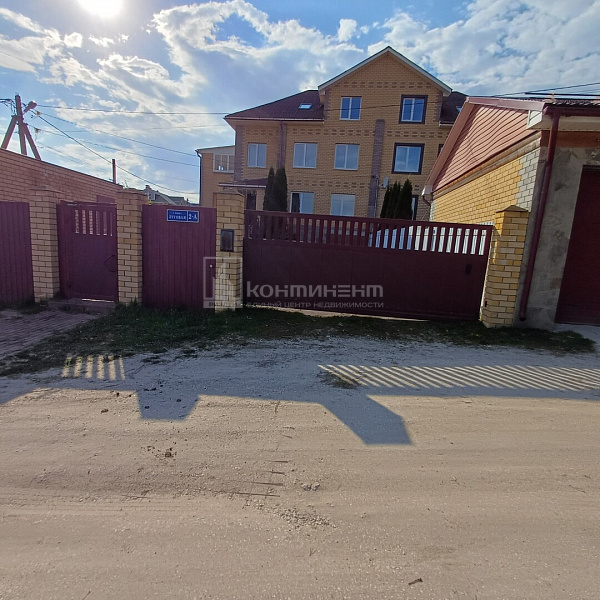 Богослово с., Луговая ул: таунхаус
