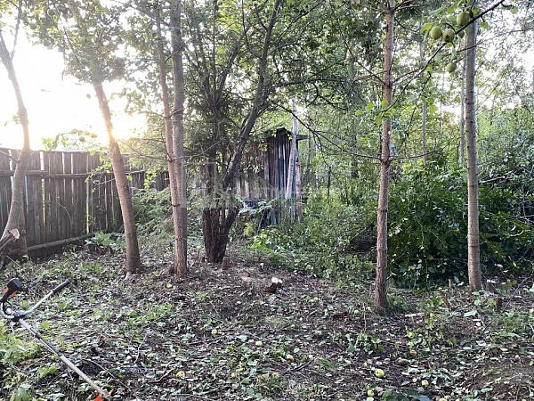 Уварово д.: участок 4 соток