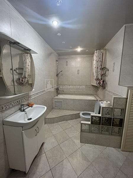 3-к квартира, 90 кв.м.