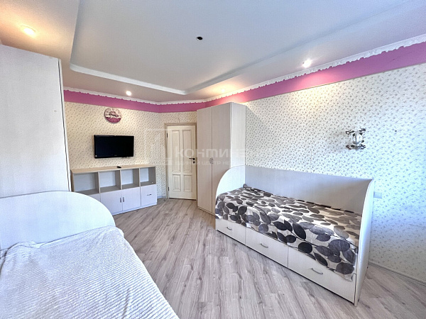 2-к квартира, 80 кв.м.